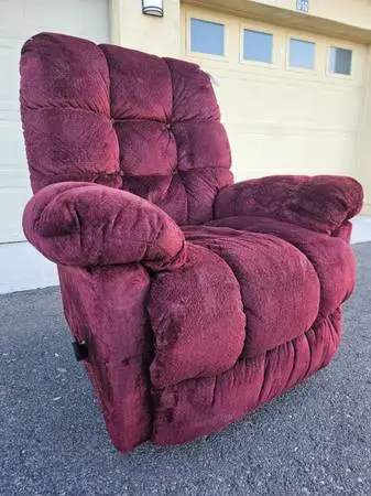 XL ROCKER RECLINER CHAIR BY BEST FURNITURE