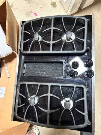GE Profile 4-burner downdraft cooktop