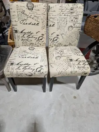 DINING ROOM CHAIRS