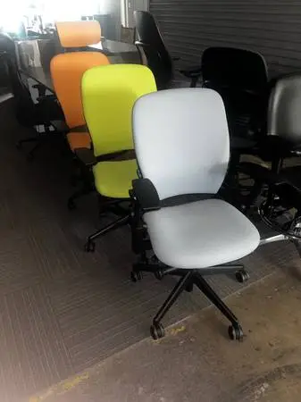 STeelcase V2 Leap office chair - all colors available - Herman Miller-