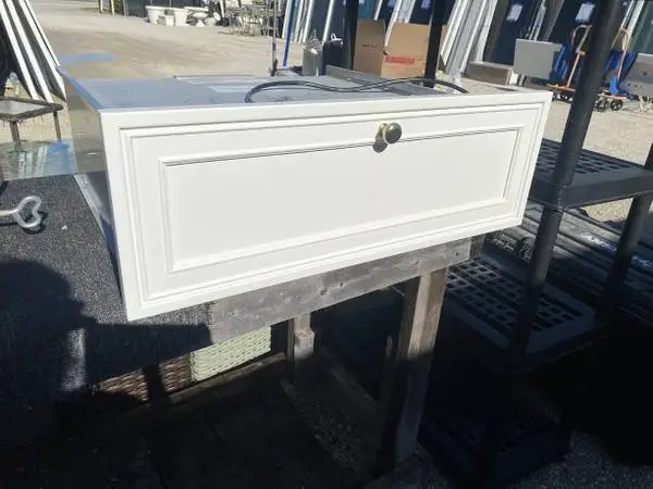 White Panel KitchenAid Warming Drawer Model #KEWS105SPA03 Used