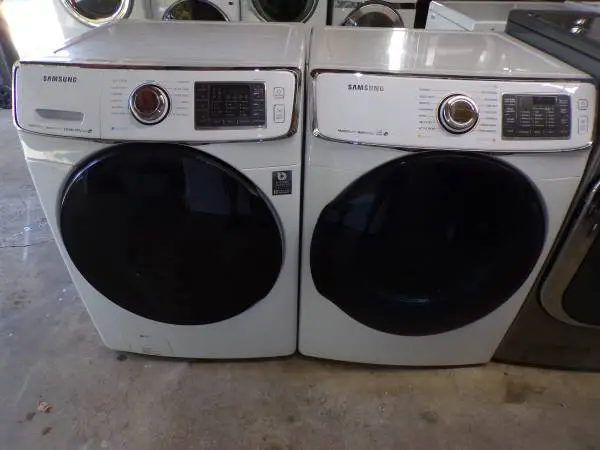 Samsung washer and dryer /stackable
