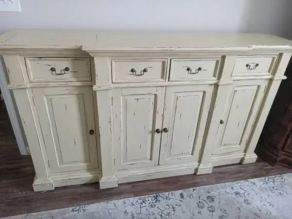 Side Board