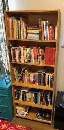 Bookcase/Bookshelf