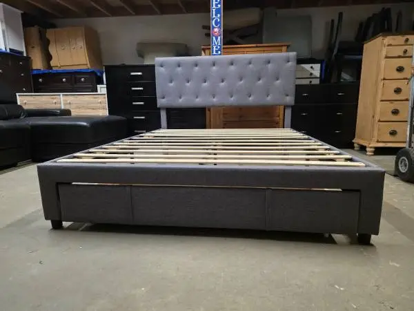 Gray Upholstered Tufted Queen Size Platform Bed Frame with Drawer