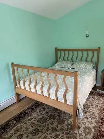 Unique custom queen bed & matress