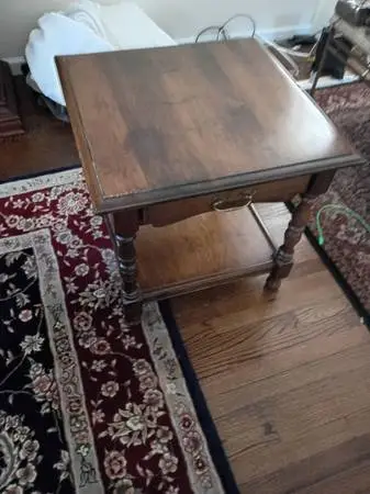 Free furniture in Staten sialnd