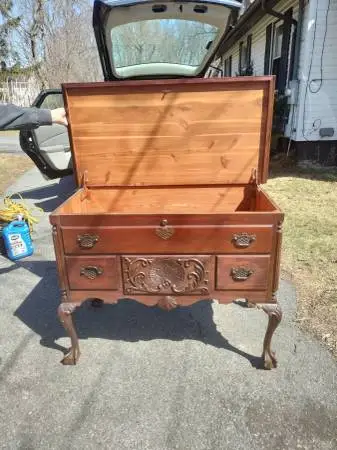 Queen Anne style cedar lined chest