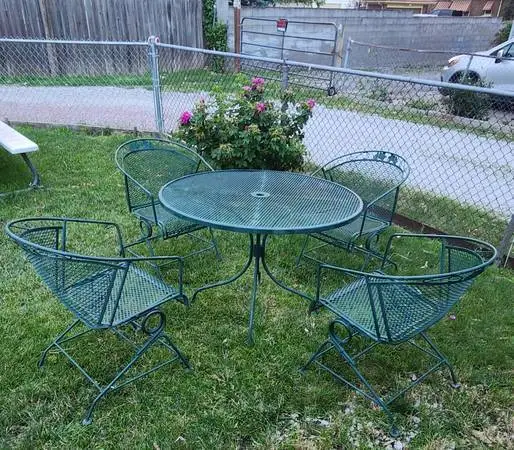 VARIOUS VINTAGE WROUGHT IRON PATIO SETS W CHAIRS