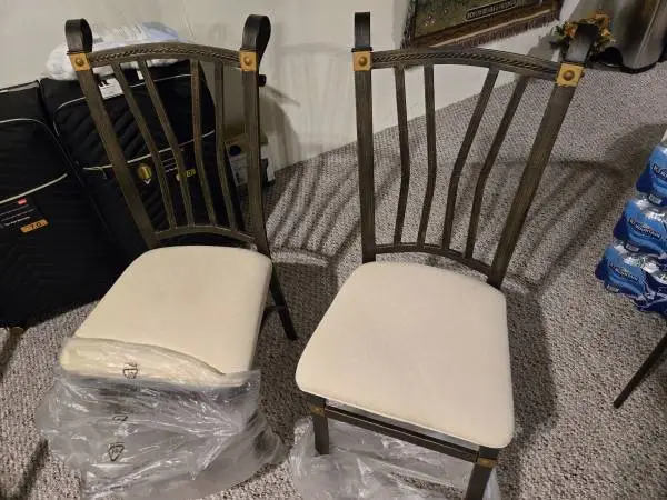6 Modern Chairs