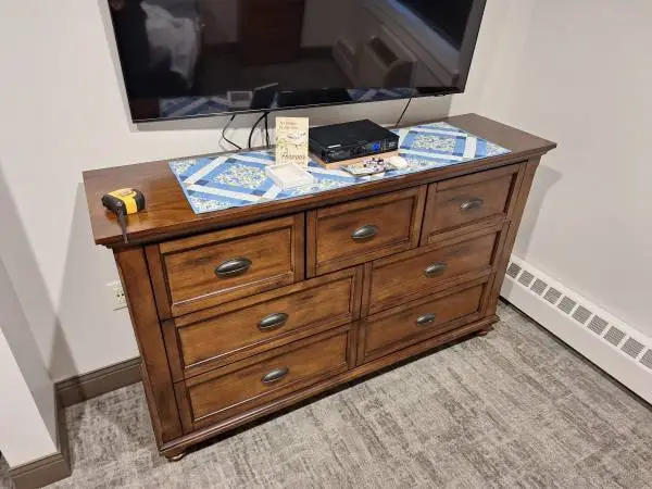 Dresser