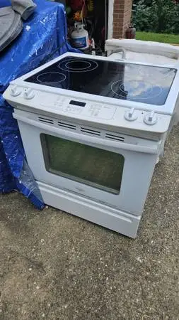 Slide in stove and oven works perfectly