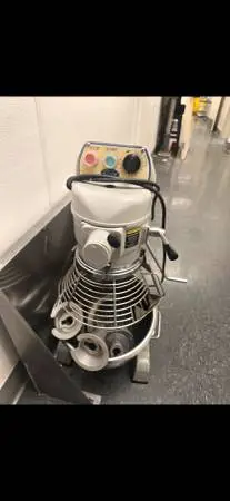 Commercial food mixer    Globe