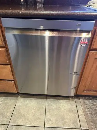 Dishwasher LG New one month old