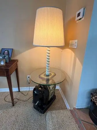 Elephant Figure End Table Lamp