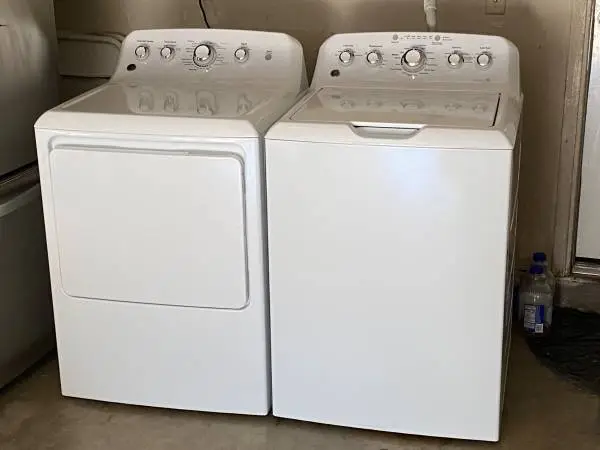 GE WASHER AND ELECTRIC DRYER SET