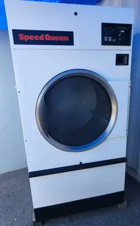 Refurbished Speed Queen ST050NBCB1G2W01 Coin-Operated 50 lb Gas Dryer