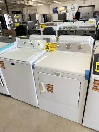 MAYTAG WASHER AND DRYER SET NEW OPEN BOX