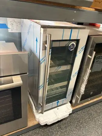U Line Beverage center Stainless steel