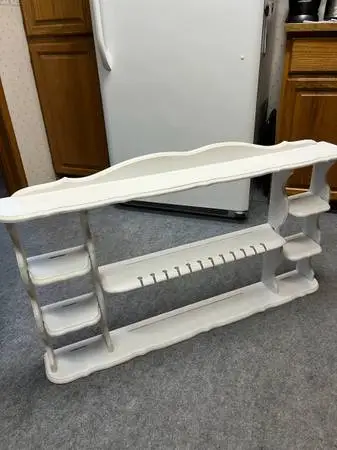 White Wood Display Shelf with Plate Rack