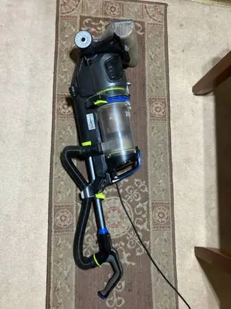 Bissell pet hair eraser vacuum cleaner ￼