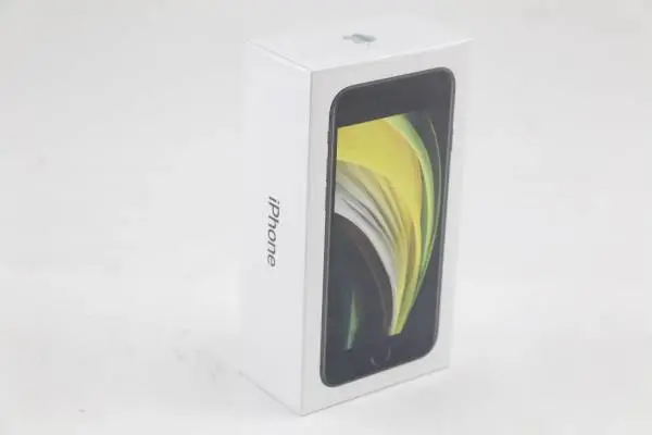 *NEW* Factory Unlocked Apple iPhone SE 2020 64GB Black *1 Yr Warranty*