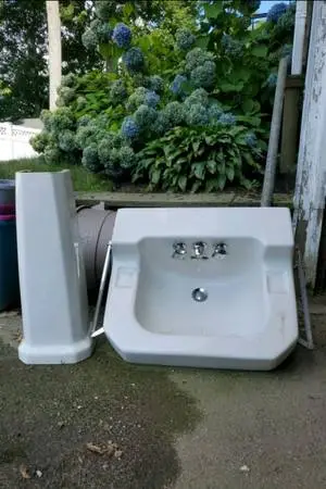 Porcelain Sink And Pedestal