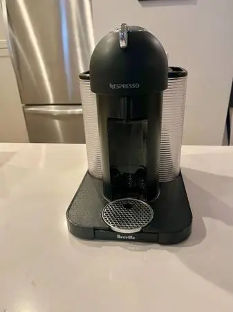 NESPRESSO Vertuo Coffee Maker & Espresso Machine by Breville - EUC