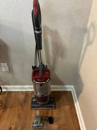 SHARK NAVIGATOR VACUUM