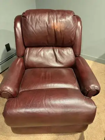 LEATHER POWERED RECLINER