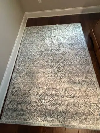 Rug 5X7 New