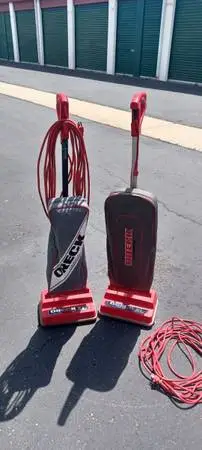 2))ORECK XL COMERSIAL VACUUMS 1 COMERCIAL LIKE NEW PRICE negotiable