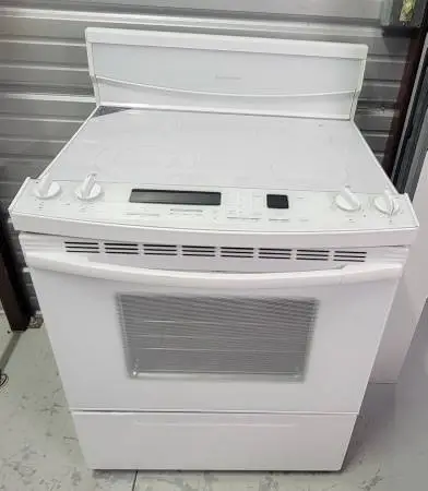 Kitchen Aid Range - Slide In style
