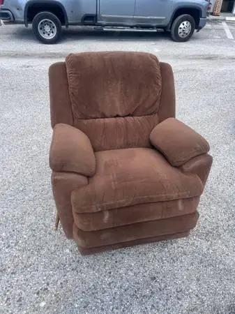 Nice Brown Cloth Recliner