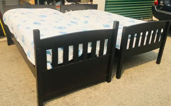 ****(2) Twin Beds With Mattresses ****