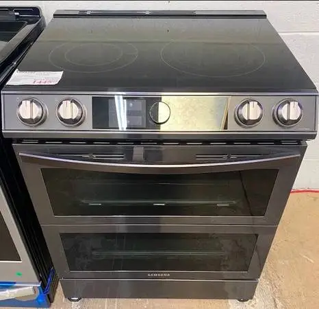 New Samsung Flex Duo Electric Slide-in Range