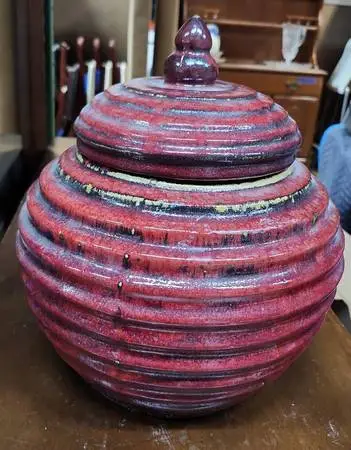 Pottery Jar With Lid