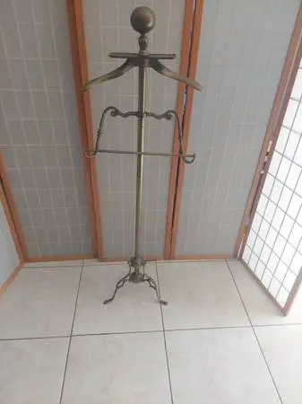 Vintage Art Deco Brass Gentlemans Valey Stand with Cannon Ball Rack.