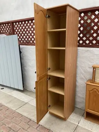 Solid wood bathroom cabinets