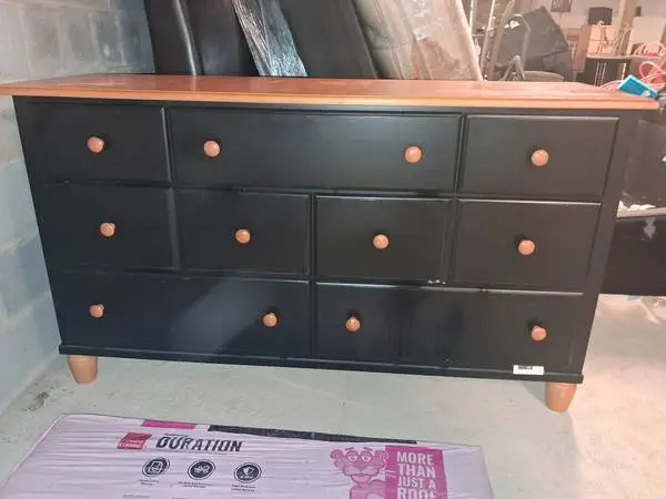 2 toned Sugar Hollow dresser