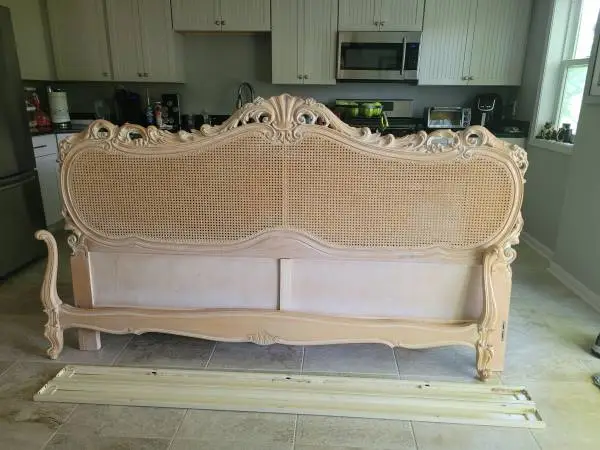 Decorative freestanding king size bed frame