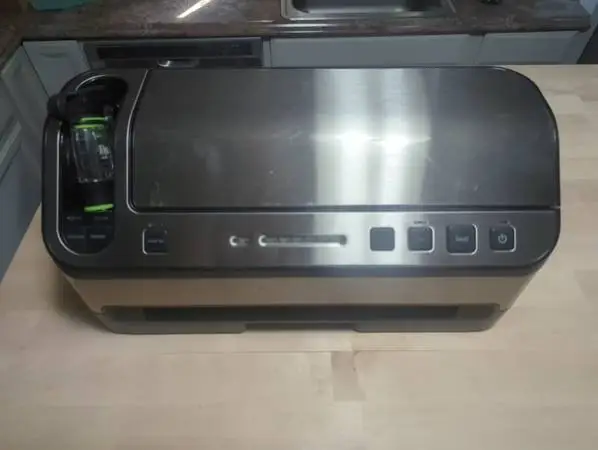 FoodSaver V4860 2-in-1 Vacuum Sealer – Auto Bag Detection + Handheld –
