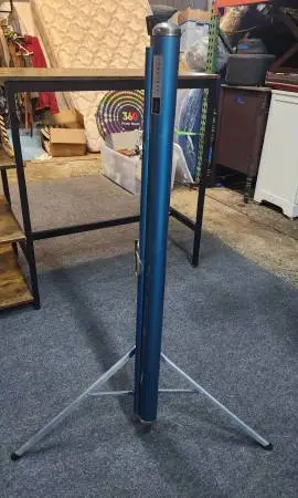Sears Retractable Projection Screen