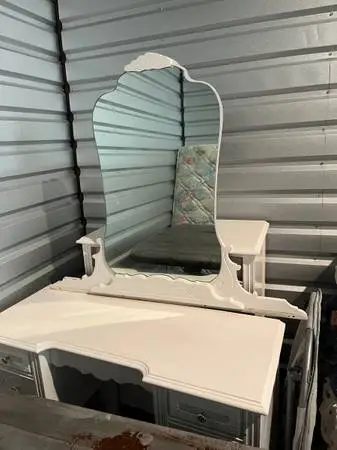 White Vintage Bedroom Set - Vanity with Mirror and Chest of Drawers