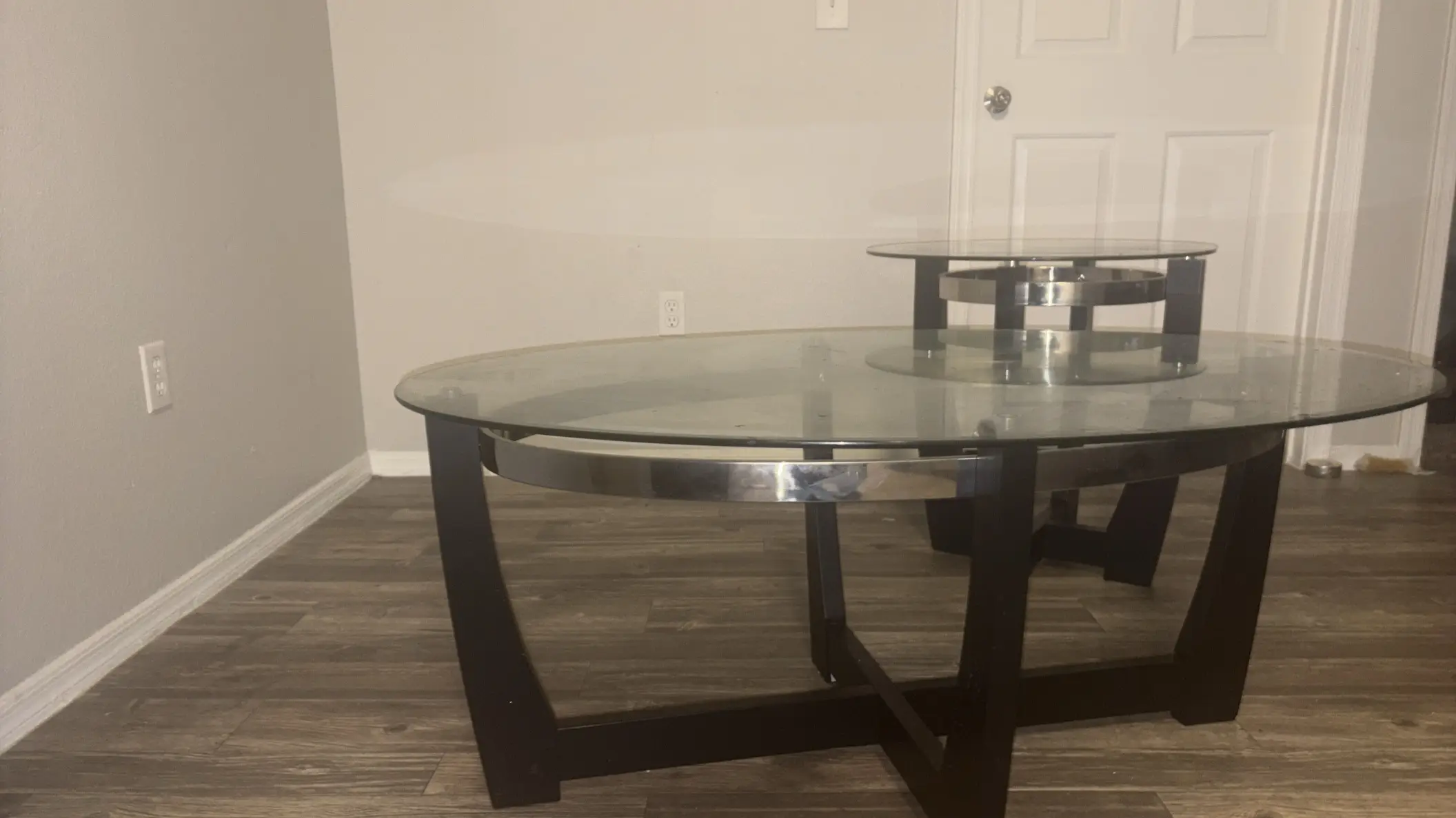 Unused Round Glass Coffee & End Table Set – Like New