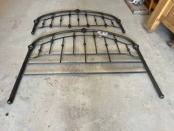 Metal Queen Size Bed
