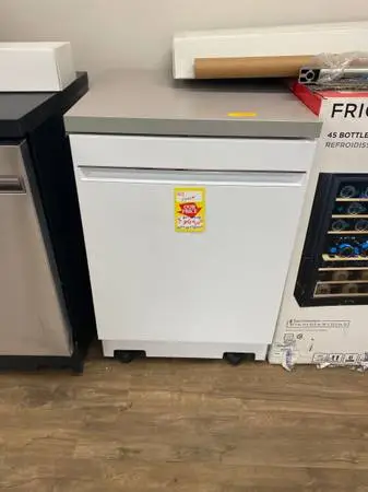 GE White Portable Dishwasher with Stone Color countertop  Full MFG WTY