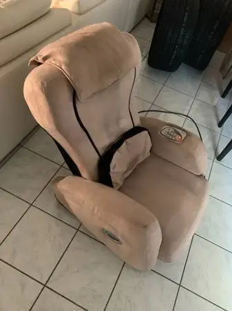 Human Touch iJoy 100 Message Chair Massaging Recliner Beige Fabric