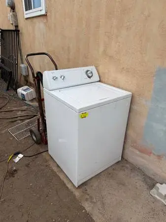 Whirlpool White Top Loading Washer For Sale $200 Or Best Offer