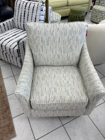 Lazy Boy Swivel Side Chair